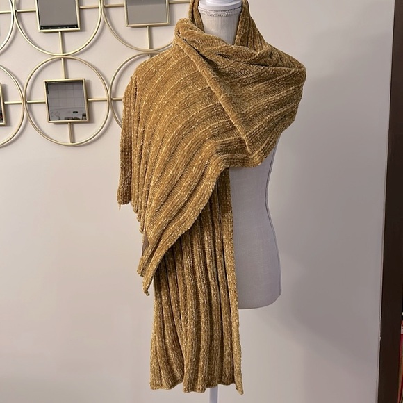 C.C. Woman’s Ultra soft chenille ribbed oblong scarf mustard knit shawl wrap - Picture 3 of 12